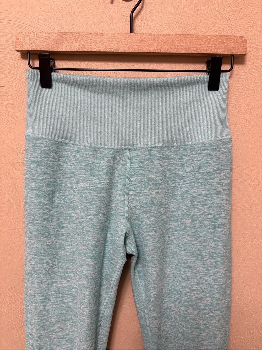 ALO High Waist Lounge Legging in Blue Quartz Heather Size Medium - Picture 3 of 10